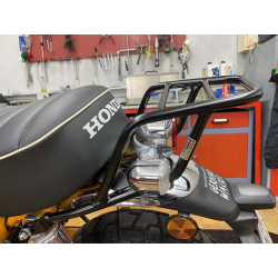 Monkey 125 à partir de 2018 ✓ Porte paquet tubulaire noire Hepco-Becker